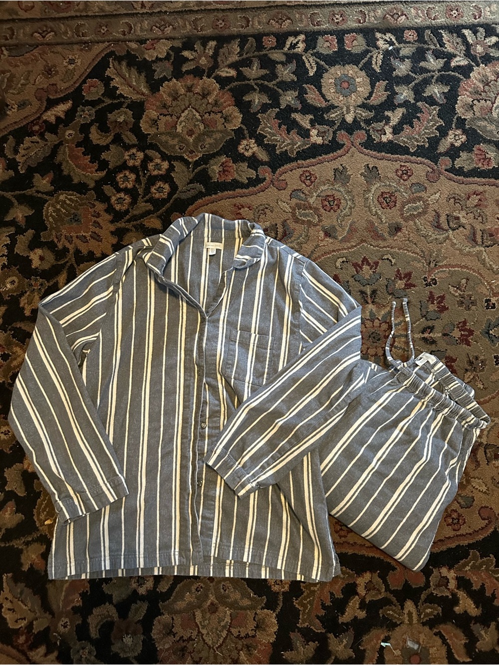 Garnet Hill 100% organic cotton Blue and Cream Striped Women's Pajama Set - Picture 3 of 10